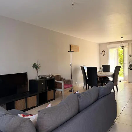 Apartment Magnolia58 Pontault-Combault